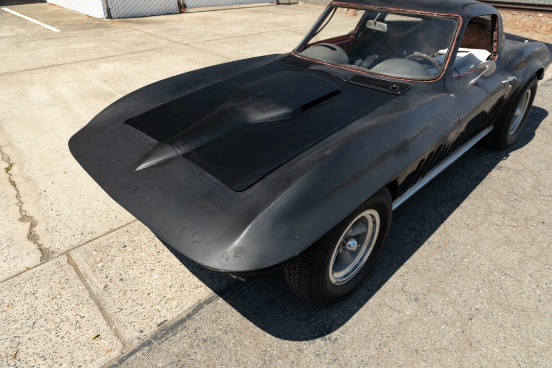1966 Chevrolet Corvette C2 - Image 19 of 31