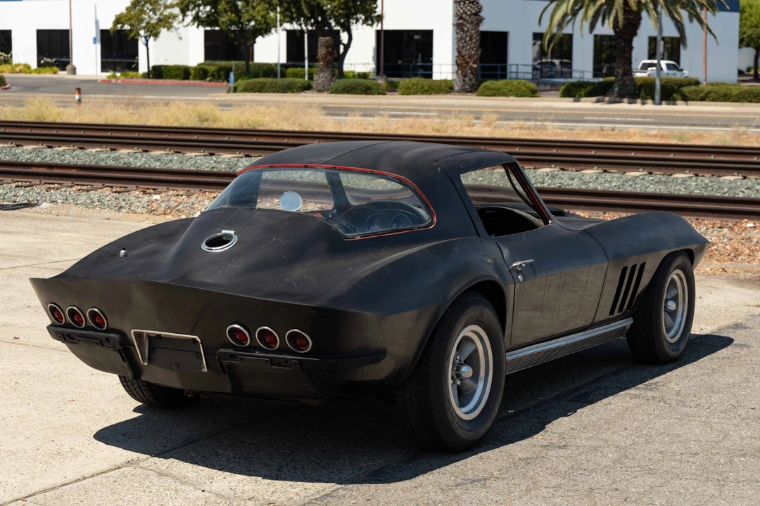 1966 Chevrolet Corvette C2 - Image 10 of 31