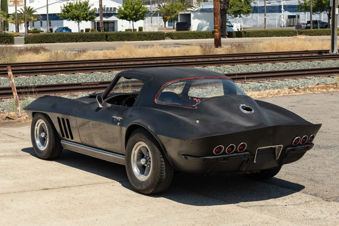 1966 Chevrolet Corvette C2 - Image 13 of 31