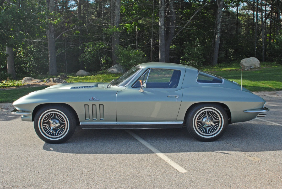 1966 Chevrolet Corvette C2 - Image 3 of 31