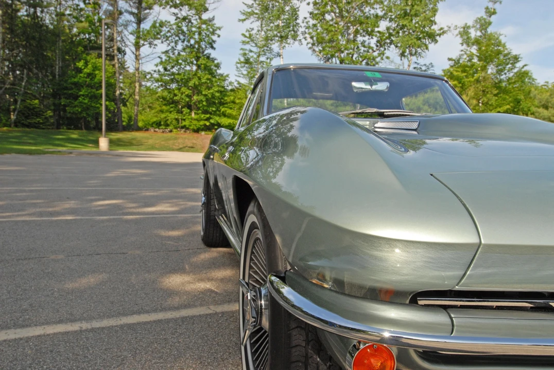 1966 Chevrolet Corvette C2 - Image 15 of 31