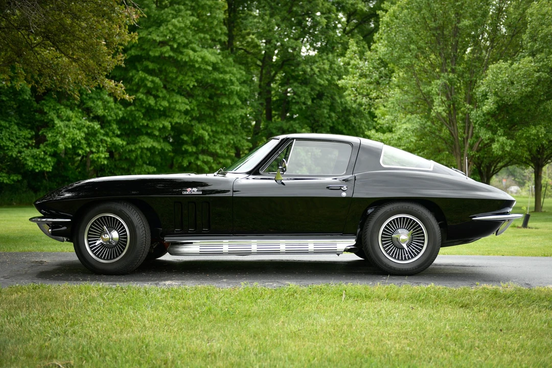 1966 Chevrolet Corvette C2 - Image 3 of 31
