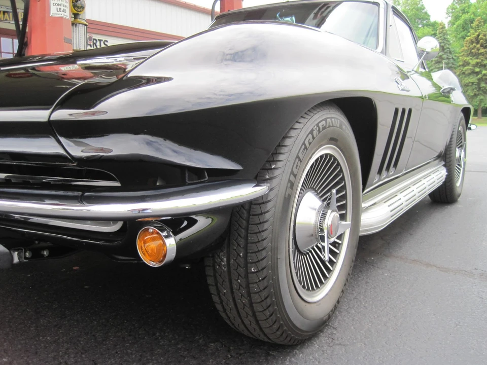 1966 Chevrolet Corvette C2 - Image 20 of 31