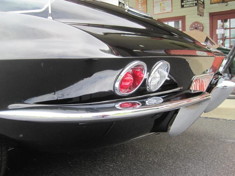 1966 Chevrolet Corvette C2 - Image 28 of 31
