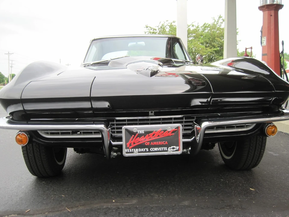 1966 Chevrolet Corvette C2 - Image 10 of 31