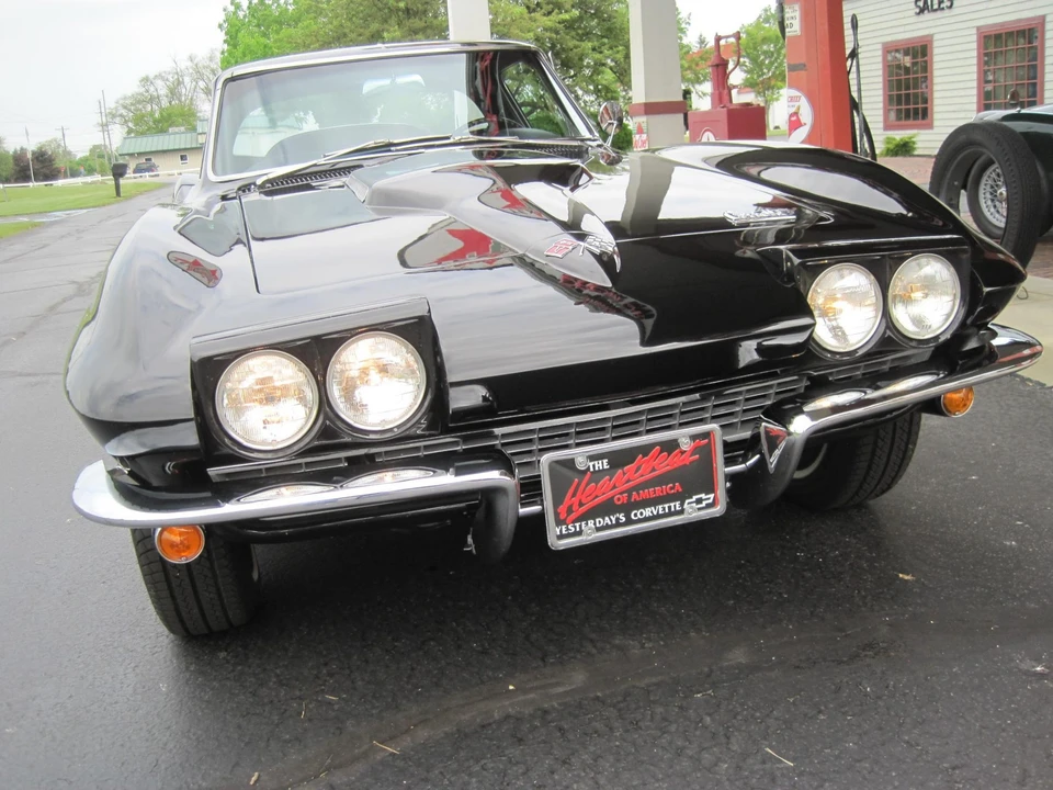 1966 Chevrolet Corvette C2 - Image 14 of 31