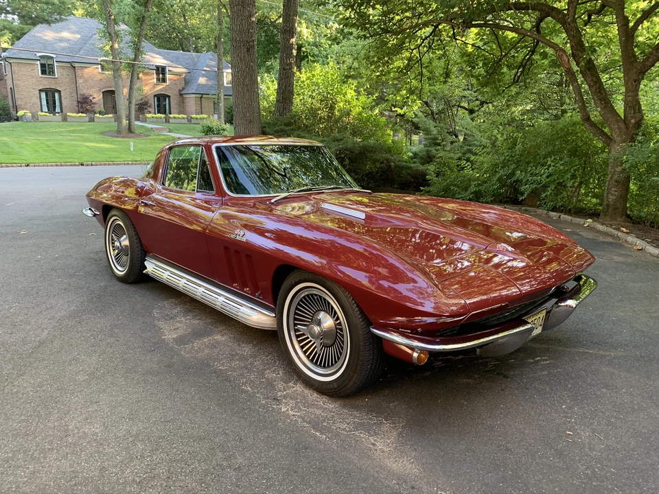 1966 Chevrolet Corvette C2 - Image 4 of 31