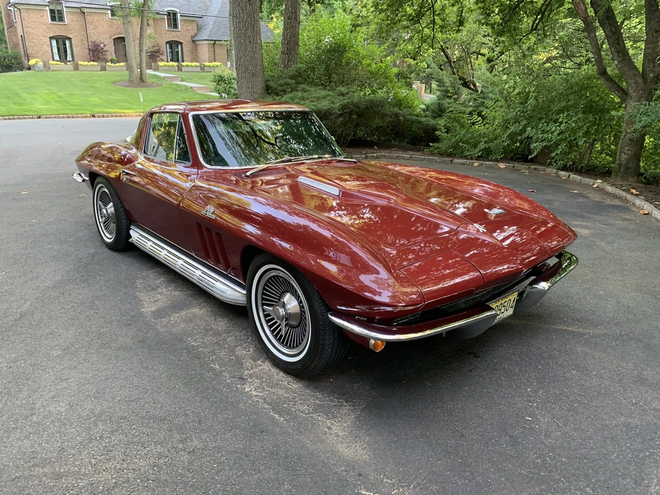 1966 Chevrolet Corvette C2 - Image 3 of 31