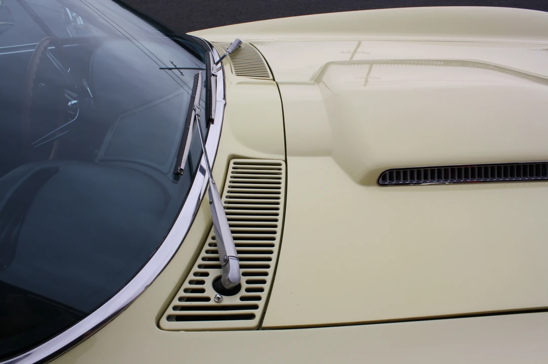 1966 Chevrolet Corvette C2 - Image 21 of 31