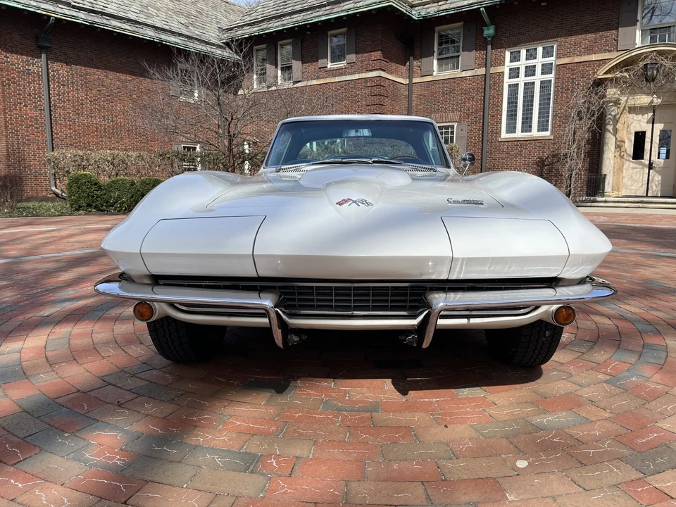 1966 Chevrolet Corvette C2 - Image 2 of 31
