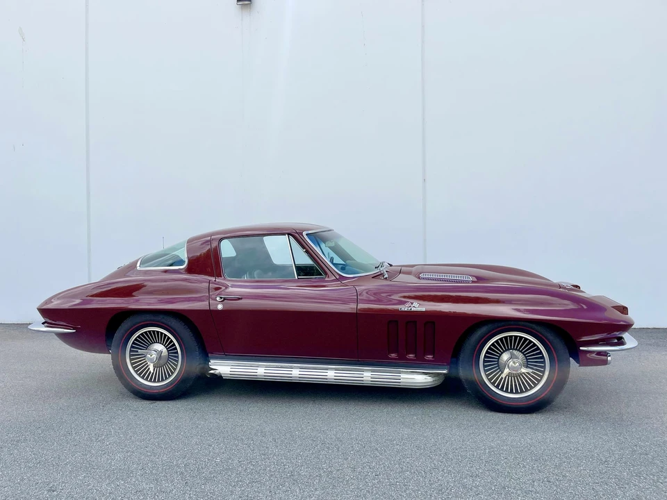 1966 Chevrolet Corvette C2 - Image 29 of 31