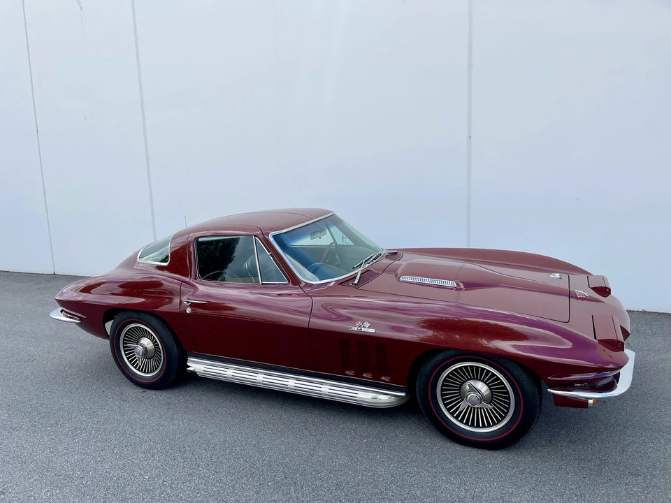 1966 Chevrolet Corvette C2 - Image 30 of 31
