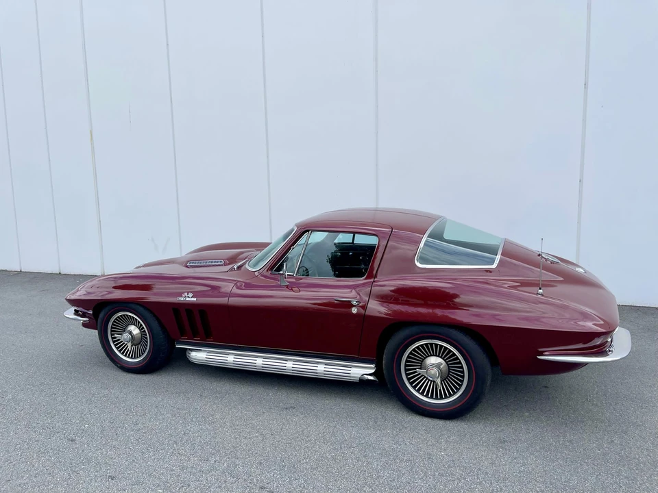1966 Chevrolet Corvette C2 - Image 7 of 31