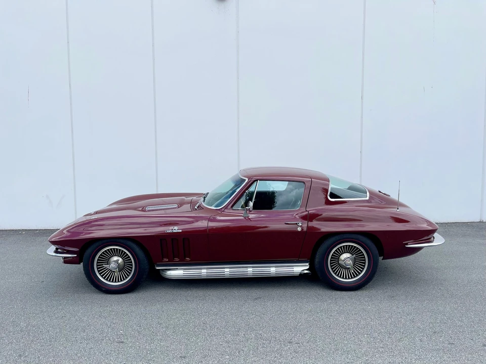 1966 Chevrolet Corvette C2 - Image 4 of 31