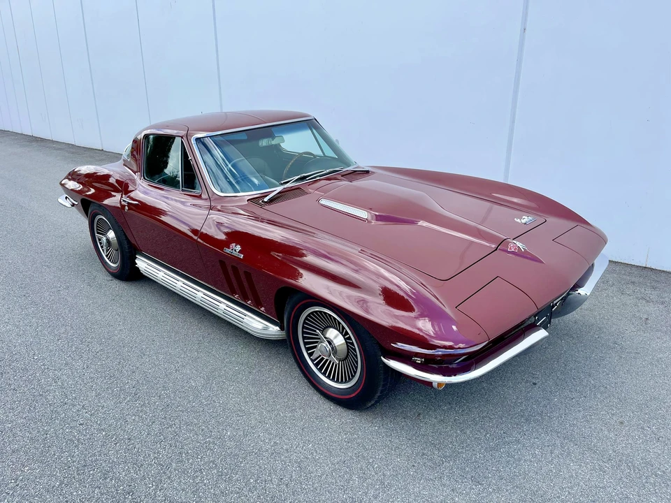 1966 Chevrolet Corvette C2 - Image 22 of 31