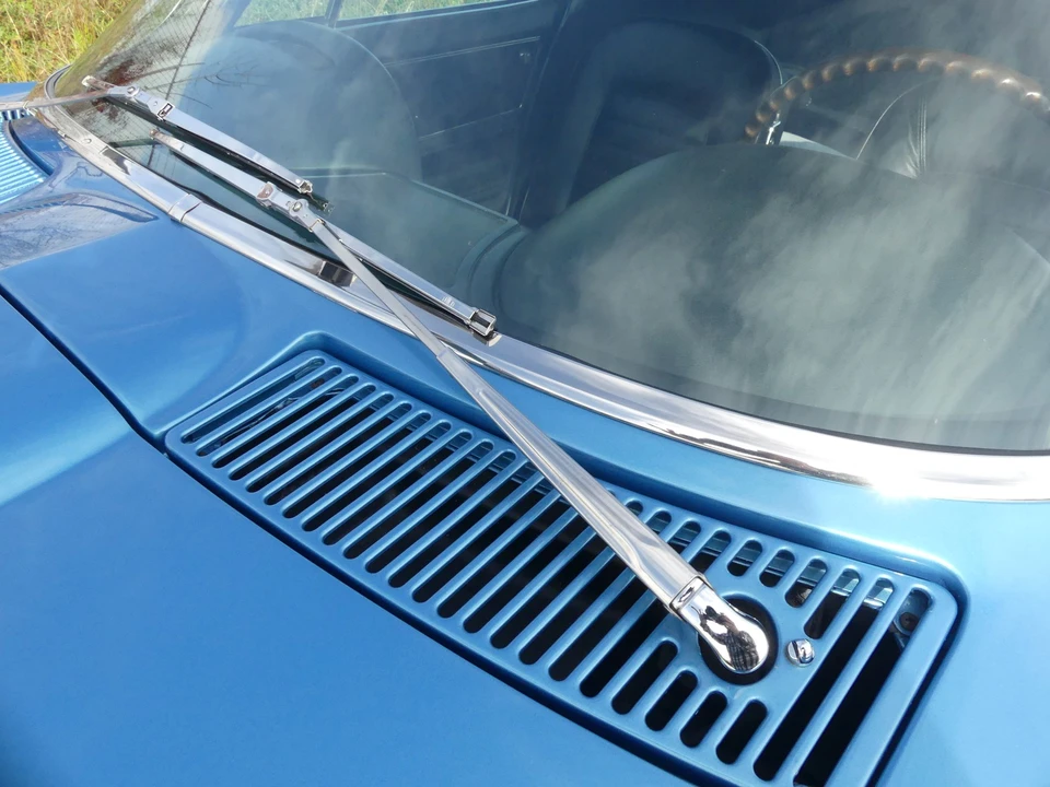 1966 Chevrolet Corvette C2 - Image 30 of 31