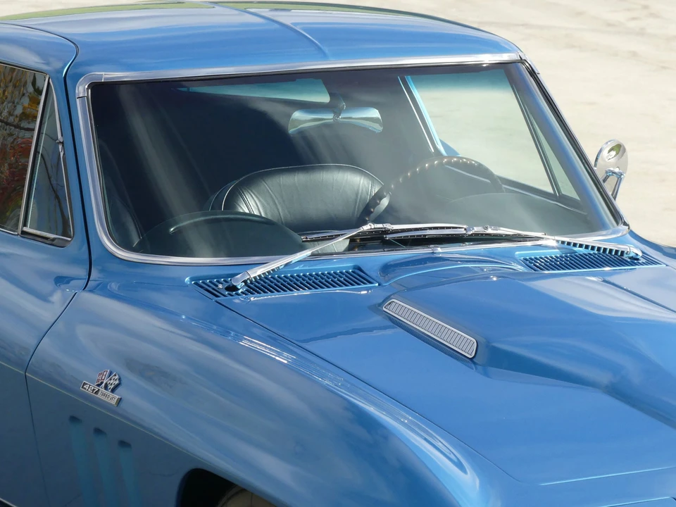1966 Chevrolet Corvette C2 - Image 25 of 31