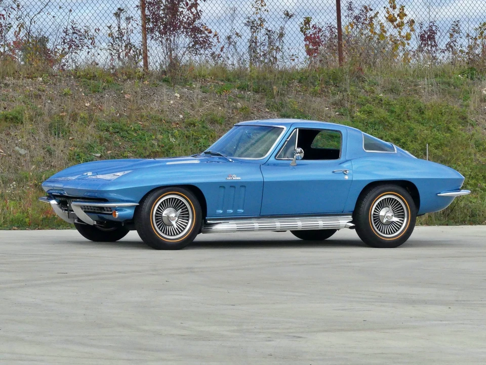 1966 Chevrolet Corvette C2 - Image 6 of 31