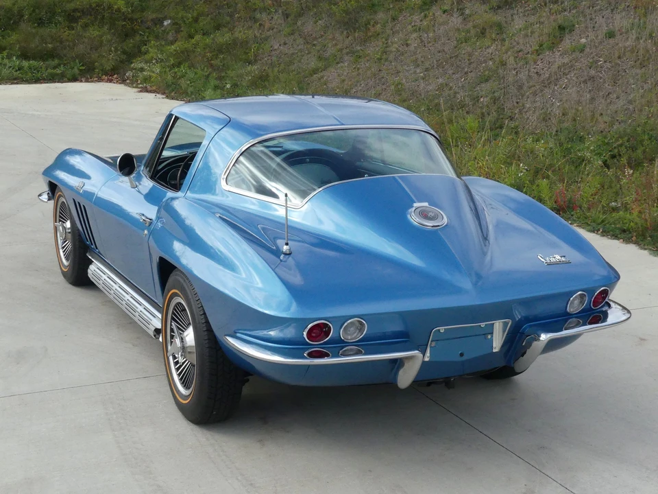 1966 Chevrolet Corvette C2 - Image 7 of 31