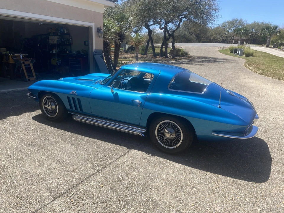 1966 Chevrolet Corvette C2 - Image 22 of 31