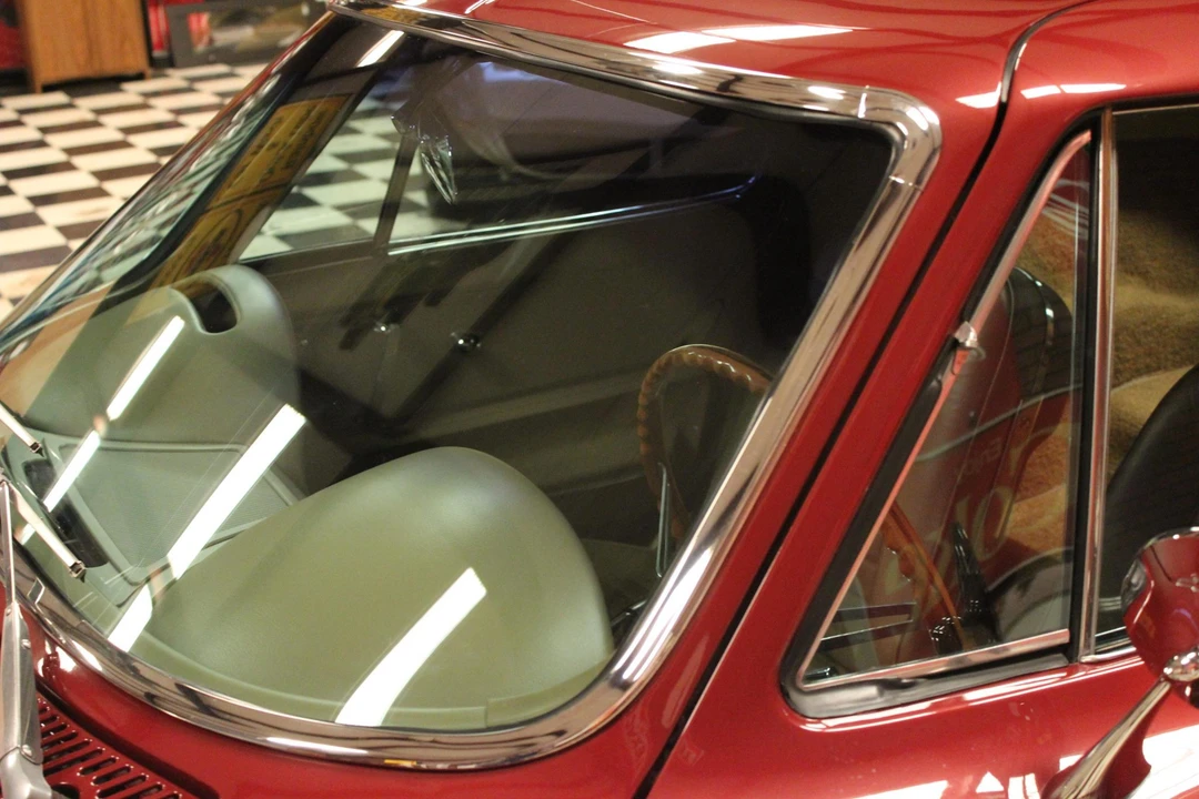 1966 Chevrolet Corvette C2 - Image 23 of 31