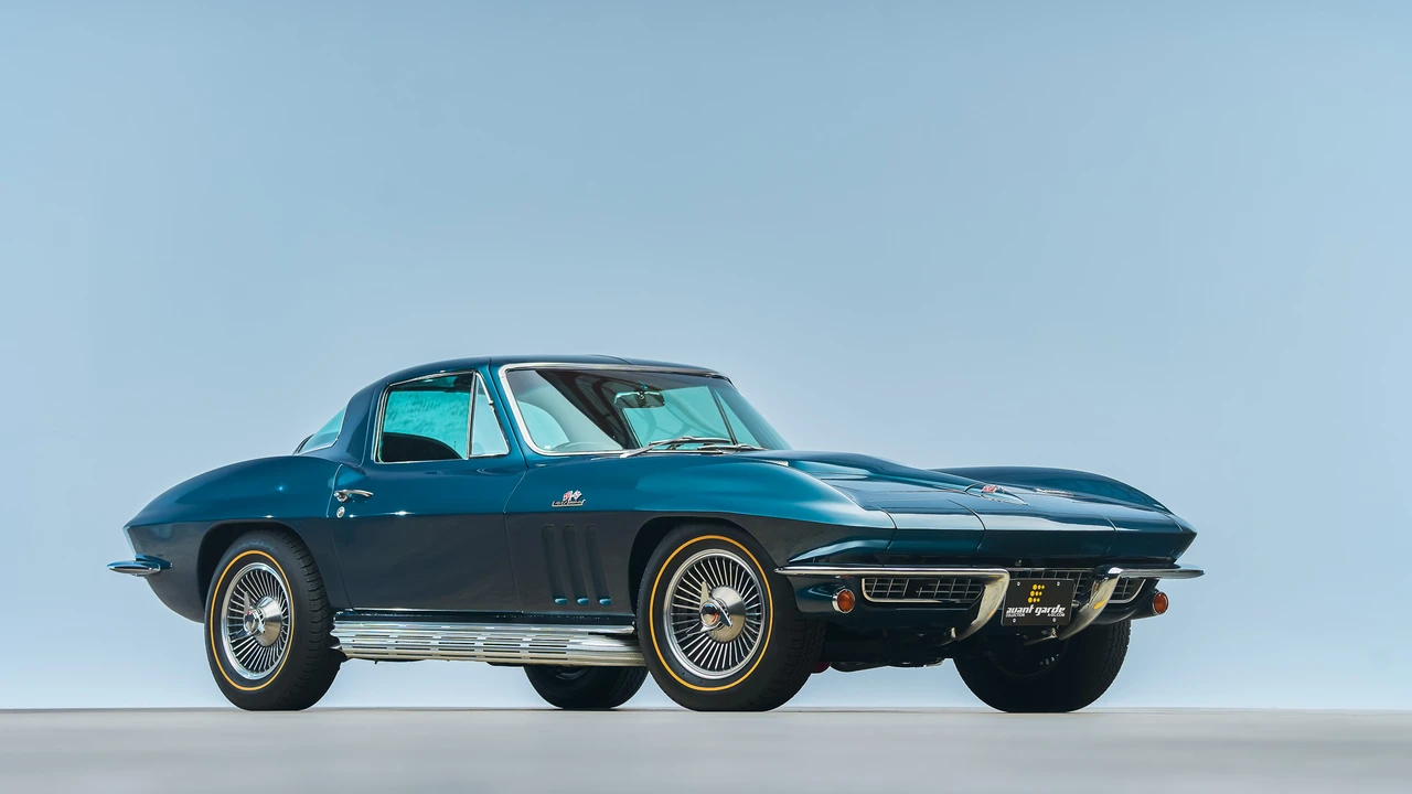 1966 Chevrolet Corvette C2 - Image 15 of 31