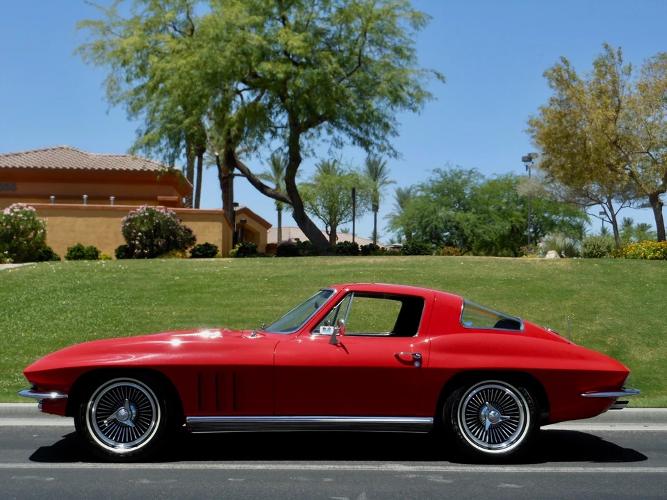 1966 Chevrolet Corvette C2 - Image 2 of 31