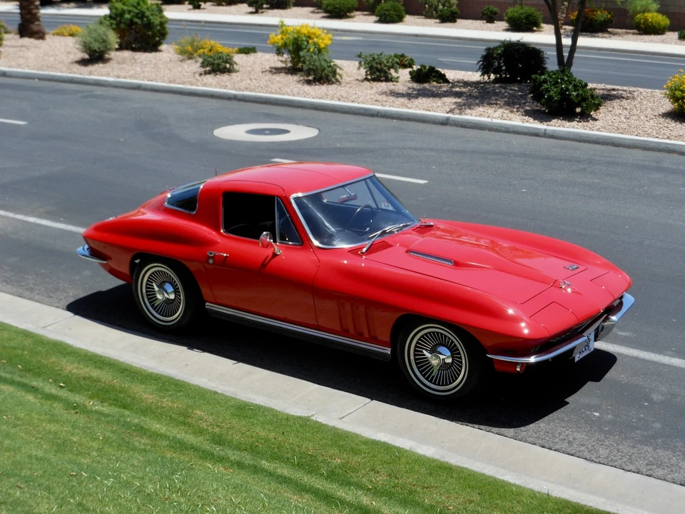 1966 Chevrolet Corvette C2 - Image 3 of 31