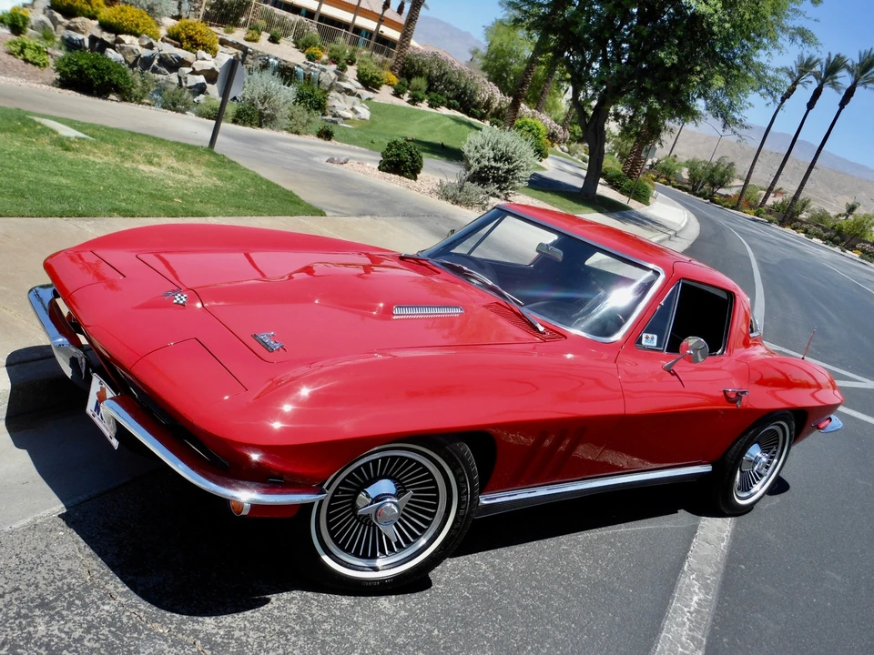 1966 Chevrolet Corvette C2 - Image 7 of 31