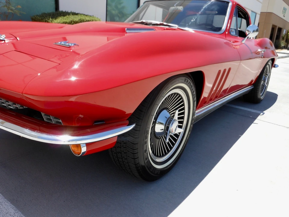 1966 Chevrolet Corvette C2 - Image 23 of 31