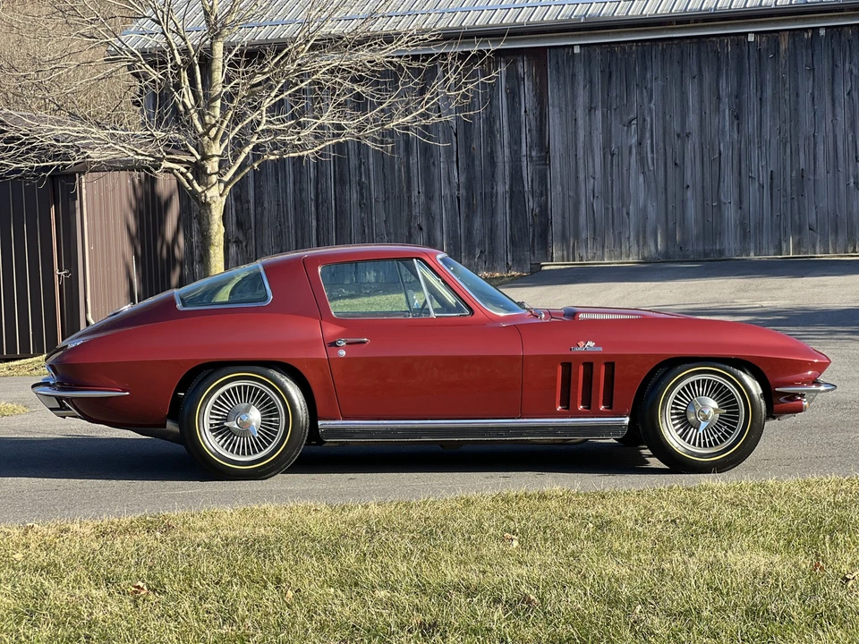 1966 Chevrolet Corvette C2 - Image 8 of 31