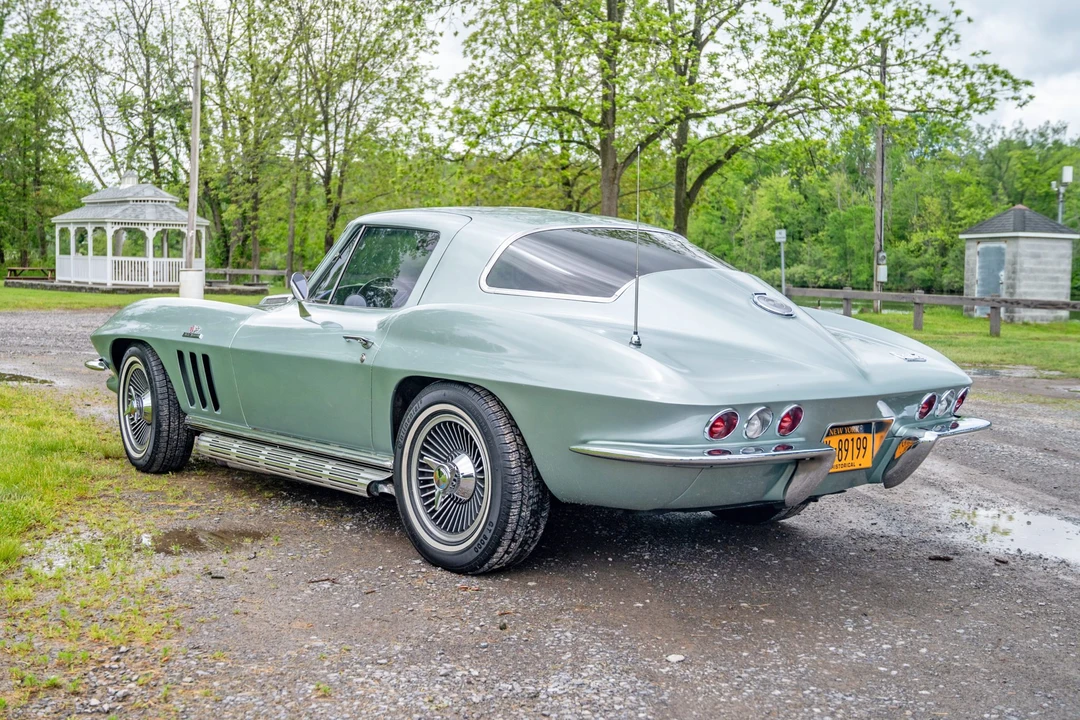 1966 Chevrolet Corvette C2 - Image 12 of 31