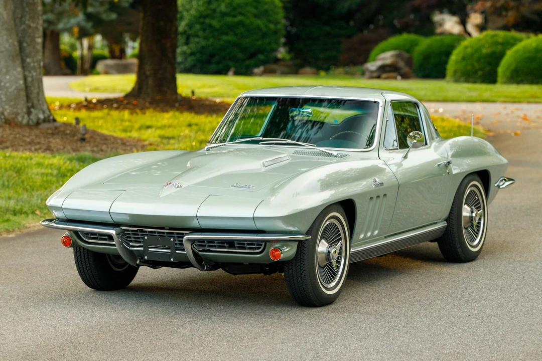 1966 Chevrolet Corvette C2 - Image 3 of 31