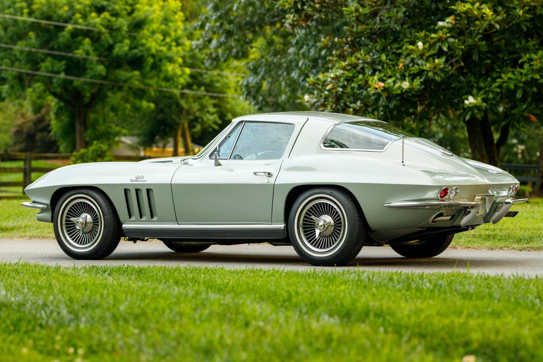 1966 Chevrolet Corvette C2 - Image 8 of 31