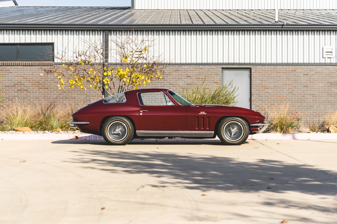1966 Chevrolet Corvette C2 - Image 14 of 31