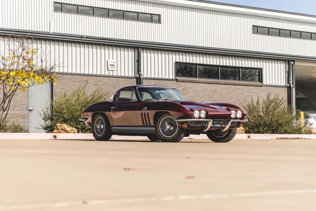 1966 Chevrolet Corvette C2 - Image 20 of 31