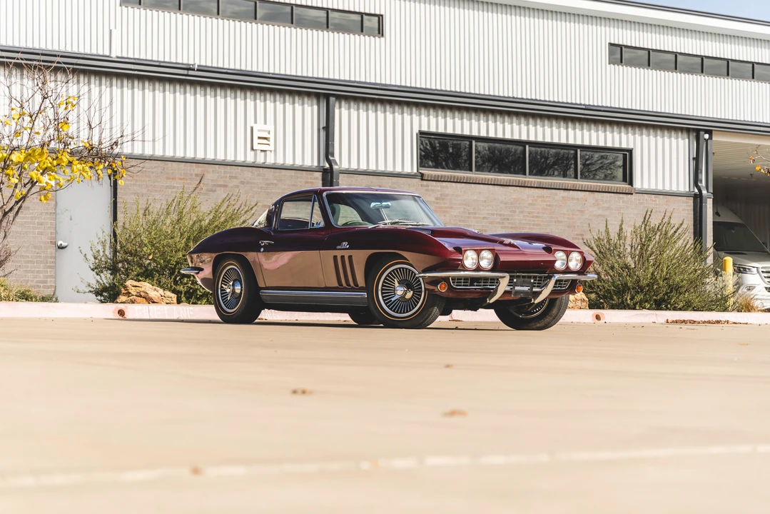 1966 Chevrolet Corvette C2 - Image 19 of 31