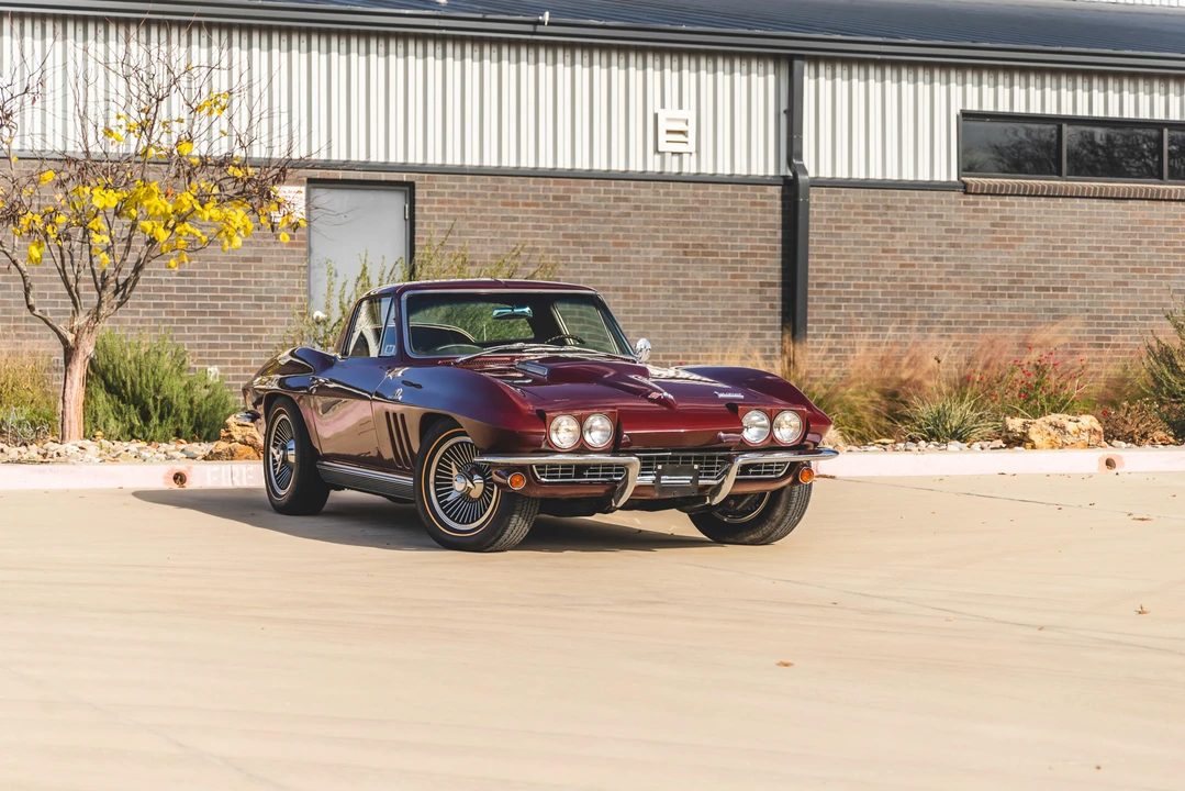 1966 Chevrolet Corvette C2 - Image 21 of 31