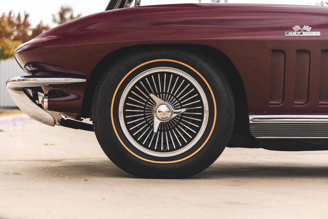 1966 Chevrolet Corvette C2 - Image 25 of 31