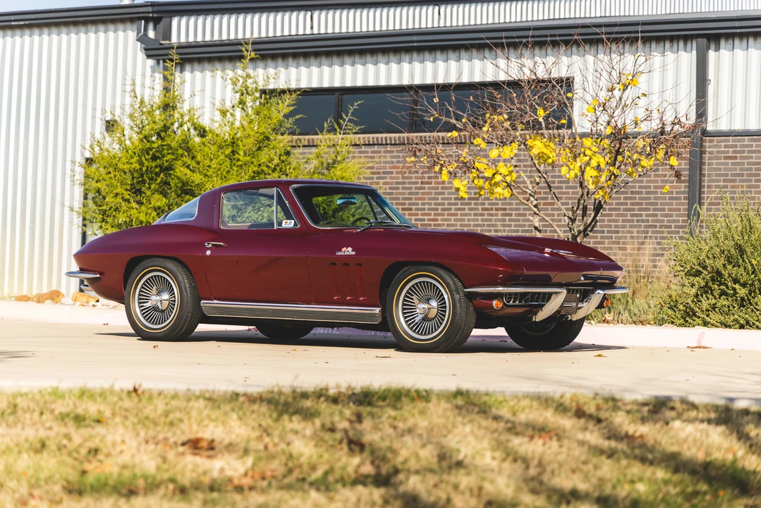 1966 Chevrolet Corvette C2 - Image 17 of 31