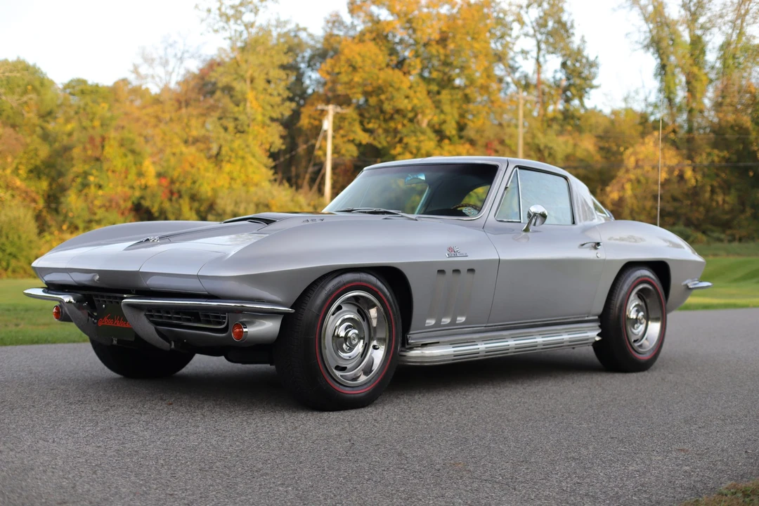 1966 Chevrolet Corvette C2 - Image 2 of 31