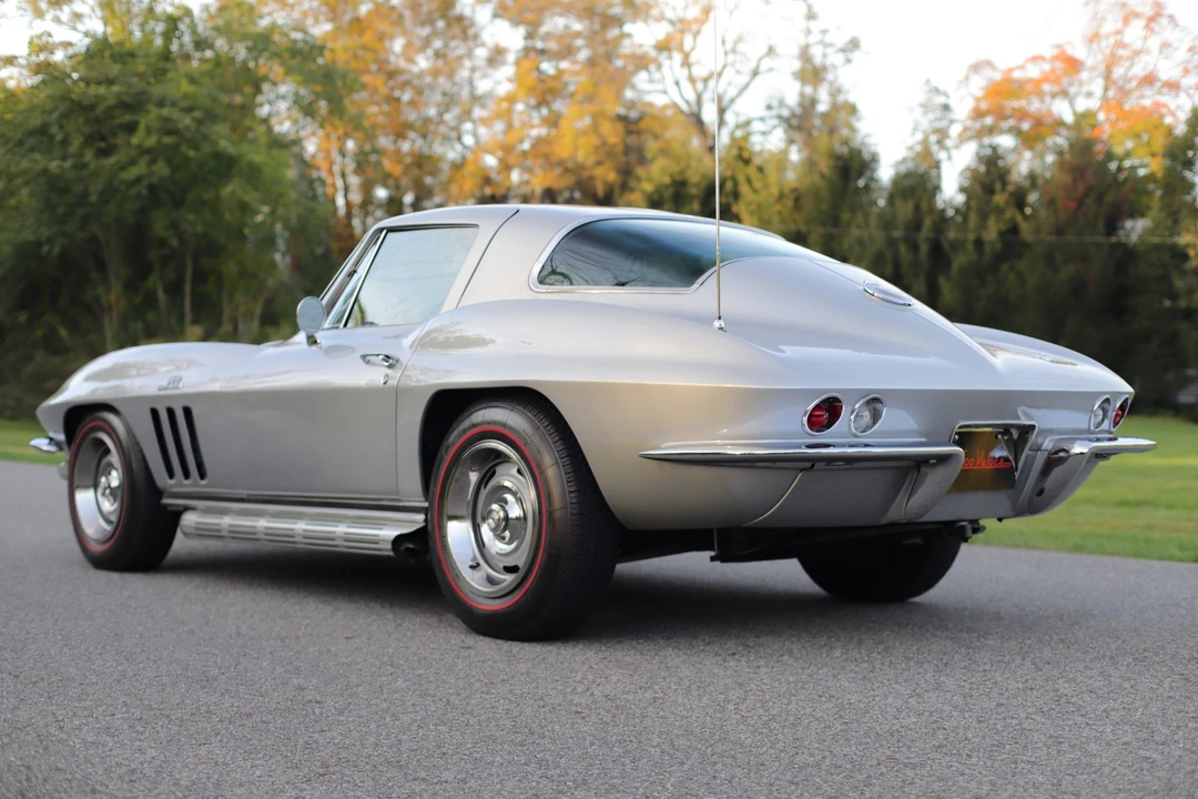 1966 Chevrolet Corvette C2 - Image 20 of 31