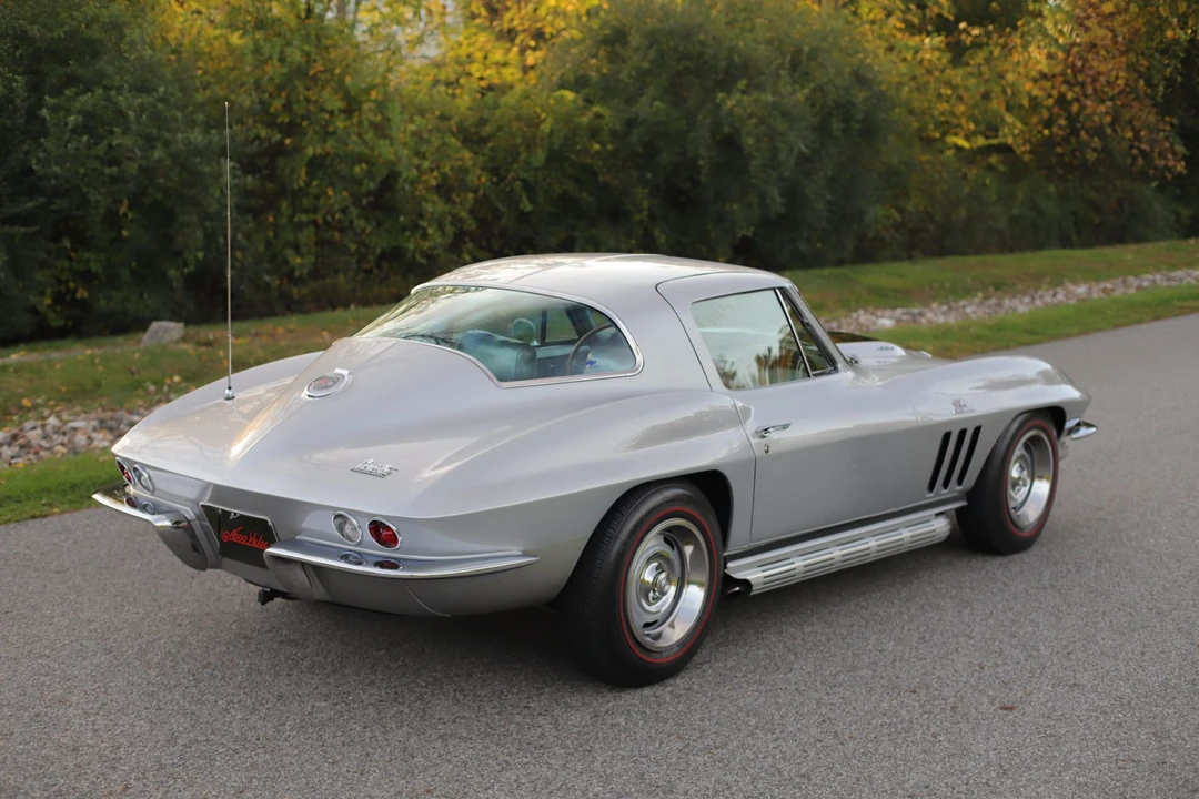 1966 Chevrolet Corvette C2 - Image 16 of 31