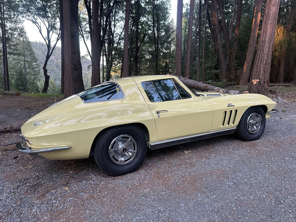 1966 Chevrolet Corvette C2 - Image 16 of 31