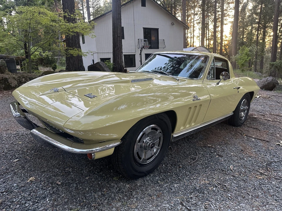1966 Chevrolet Corvette C2 - Image 6 of 31