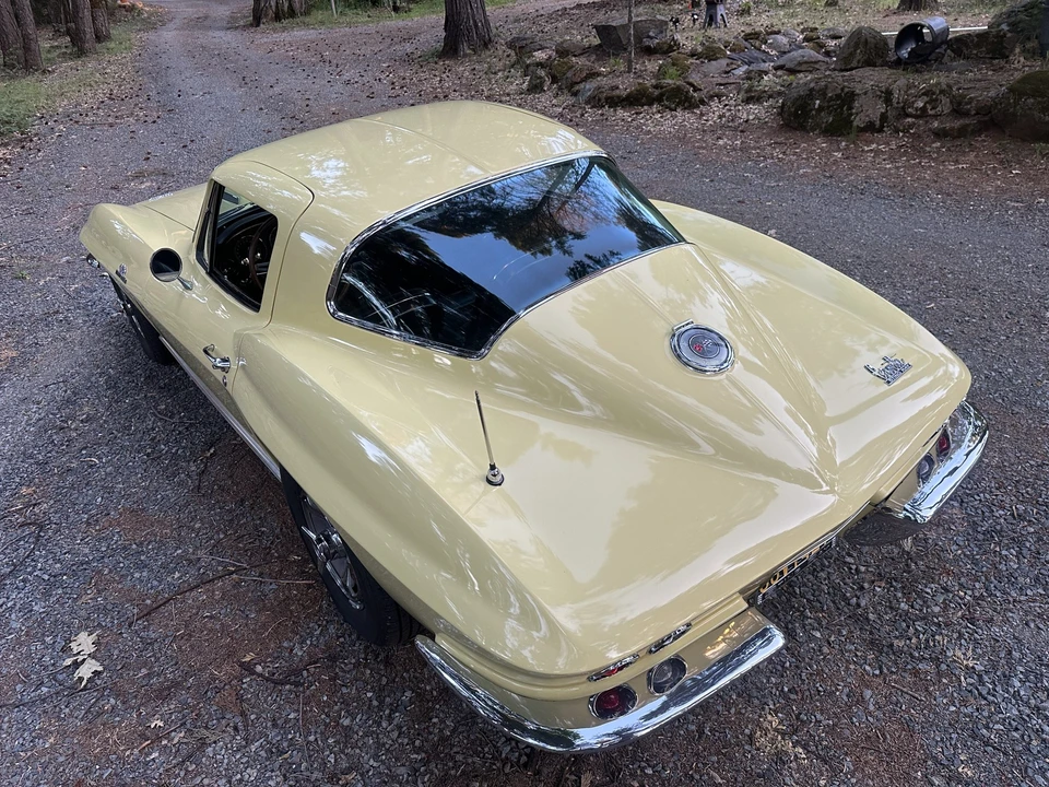 1966 Chevrolet Corvette C2 - Image 11 of 31