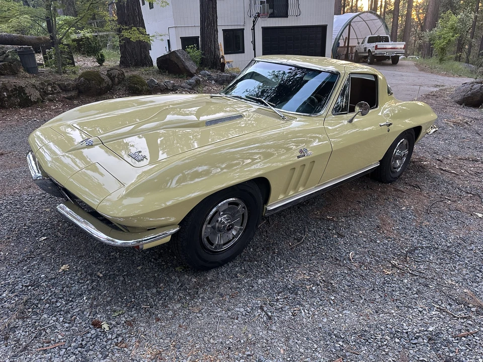 1966 Chevrolet Corvette C2 - Image 7 of 31
