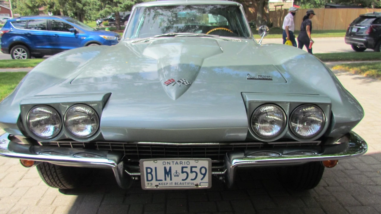 1966 Chevrolet Corvette C2 - Image 28 of 31
