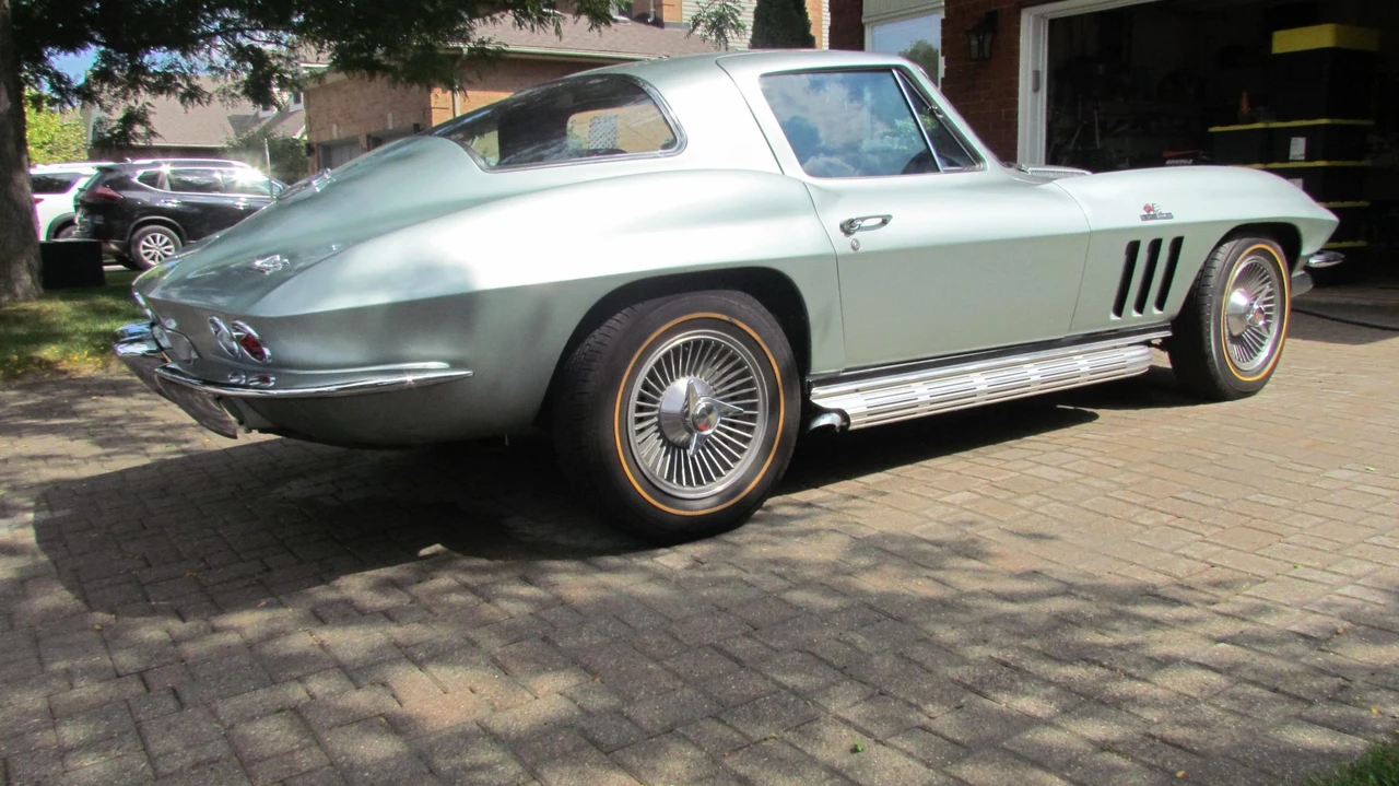 1966 Chevrolet Corvette C2 - Image 20 of 31