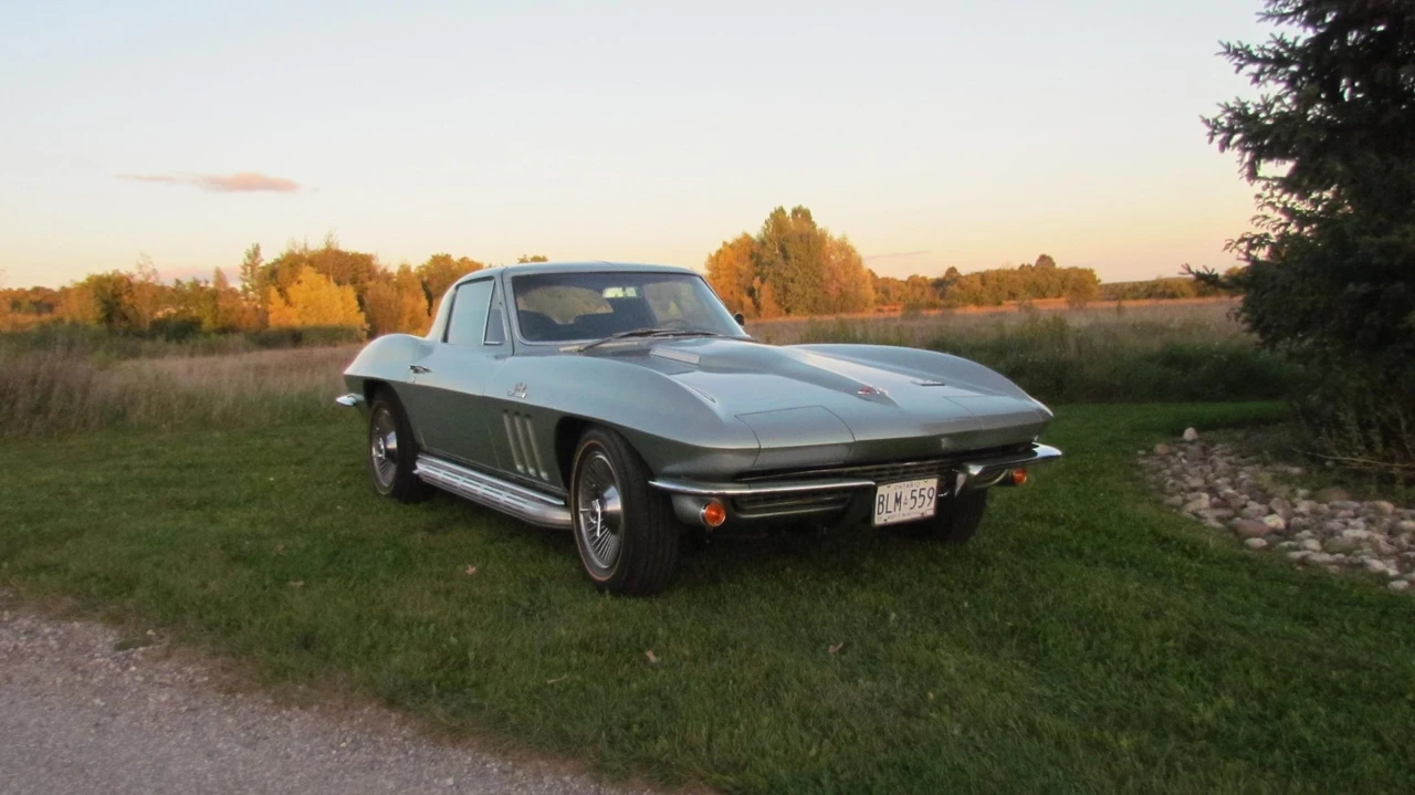 1966 Chevrolet Corvette C2 - Image 5 of 31